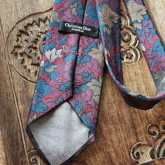 Christian Dior floral tie ~ Vintage - Picture 5 of 6